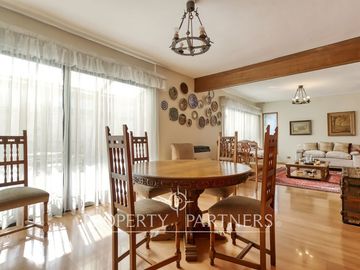 Venta casa con increíble potencial. La Reina