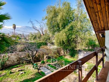 Venta casa con increíble potencial. La Reina