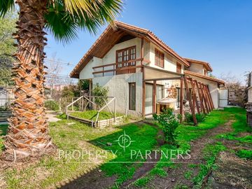 Venta casa con increíble potencial. La Reina