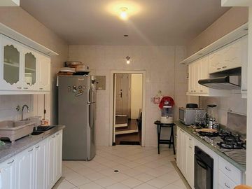 VENTA DEPARTAMENTO 4 DORMITORIOS 183 m² PONCEANO ALTO, G.Be.Aqt.