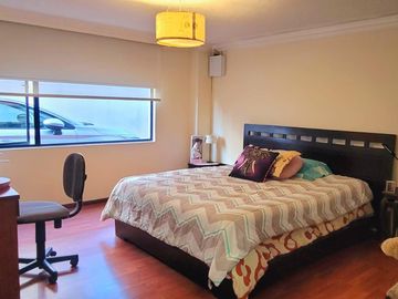 VENTA DEPARTAMENTO 4 DORMITORIOS 183 m² PONCEANO ALTO, G.Be.Aqt.