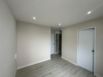 Venta de Exclusivo Departamento en  Miraflores