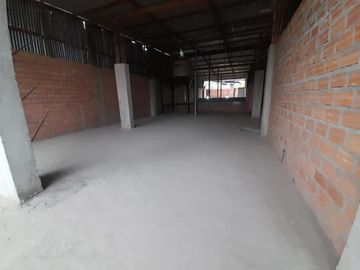 En Venta Local Comercial de 2 pisos en Juanjui -San Martín