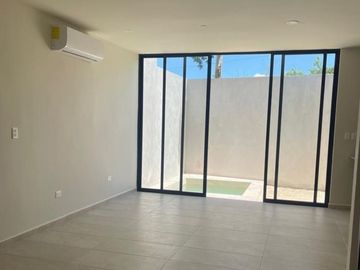 Casa en venta  ubicada en Temozón Norte  Mérida