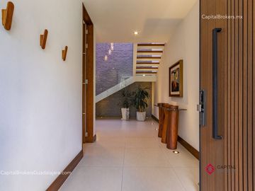 Casa de lujo en venta en el Fraccionamiento Alcazar.