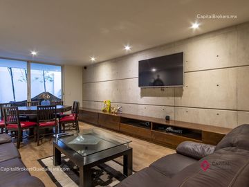 Casa de lujo en venta en el Fraccionamiento Alcazar.