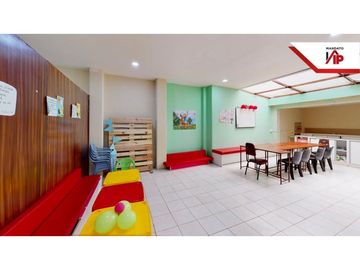 HERMOSA CASA COLONIAL EN VENTA CON SALONES Y LOCALES  SAN BLAS