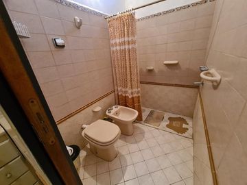 Villa Los Aromos - Casa 3 dormitorios - Una cuadra del rio