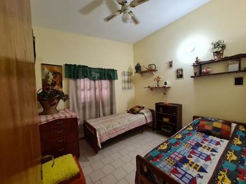 Villa Los Aromos - Casa 3 dormitorios - Una cuadra del rio