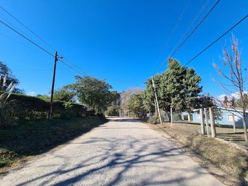 Villa Los Aromos - Casa 3 dormitorios - Una cuadra del rio