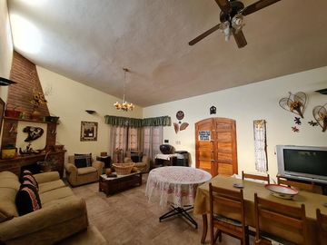 Villa Los Aromos - Casa 3 dormitorios - Una cuadra del rio
