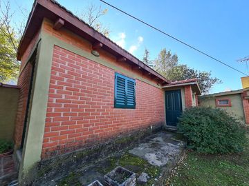 Villa Los Aromos - Casa 3 dormitorios - Una cuadra del rio