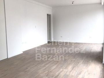 Departamento en  Venta en Olivos, a estrenar con cochera fija