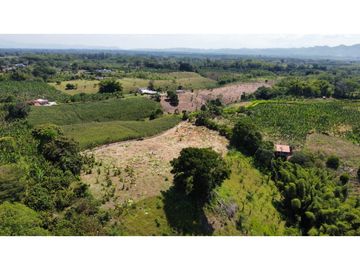 VENTA DE FINCA EN MONTENEGRO QUINDIO