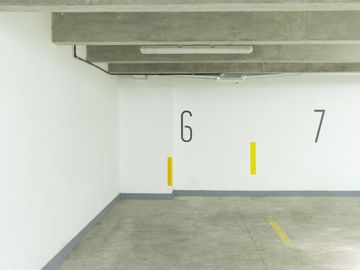 Departamento dúplex de 3 amb con terraza y parrilla propia con dos cocheras en Caballito