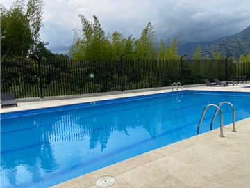 VENTA DE CASA EN GIRARDOTA EN UNIDAD CERRADA