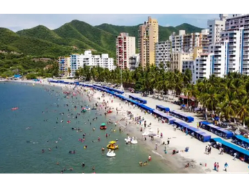 Apartamento Turístico en primera Línea de playa - Rodadero 005