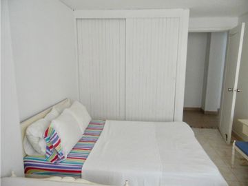 Apartamento Turístico en primera Línea de playa - Rodadero 005