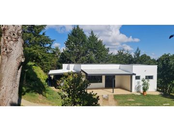 Venta de Casa Finca con propiedades para arrendar, Rionegro
