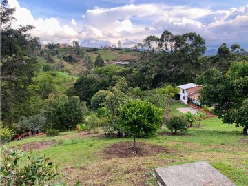 Venta de Casa Finca con propiedades para arrendar, Rionegro
