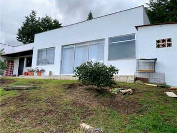 Venta de Casa Finca con propiedades para arrendar, Rionegro