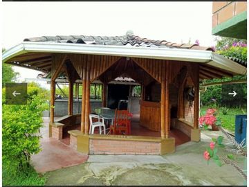 FINCA EN VENTA EN ARABIA