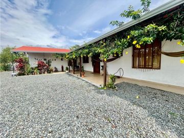 SE VENDE CASA CAMPESTRE EN ALCAL VALLE