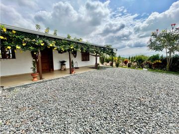 SE VENDE CASA CAMPESTRE EN ALCAL VALLE
