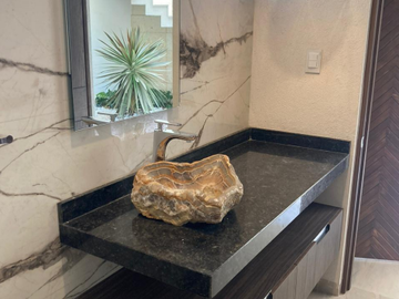 Casa en VENTA en Fracc. Paseo de las Alondras en Altozano, Morelia