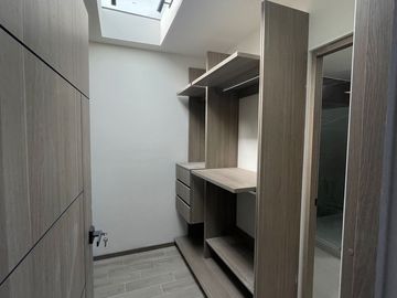 *Casa en VENTA, dentro del Fracc. Jabalí, Altozano en Morelia