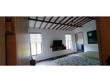VENTA DE EXCLUSIVA CASA CAMPESTRE EN UNIDAD CERRADA RESERVA SILVESTRE