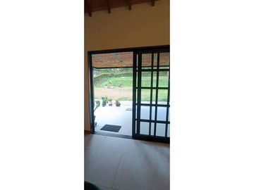 VENTA DE EXCLUSIVA CASA CAMPESTRE EN UNIDAD CERRADA RESERVA SILVESTRE