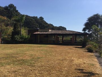 Terreno en venta Fraccionamiento Los Madroños, Charo, Michoacán