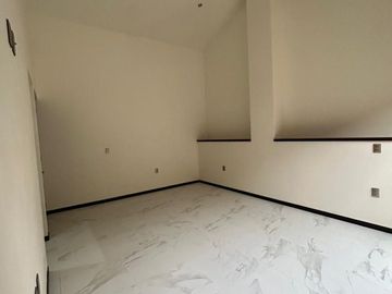 Casa en VENTA para inversión en  Club de Golf Altozano, Morelia