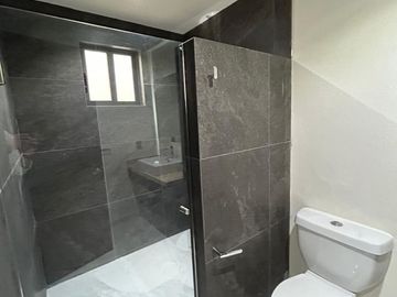 Casa en VENTA para inversión en  Club de Golf Altozano, Morelia