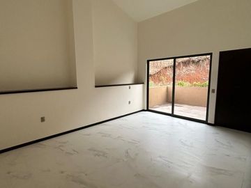 Casa en VENTA para inversión en  Club de Golf Altozano, Morelia