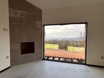 Casa en VENTA para inversión en  Club de Golf Altozano, Morelia