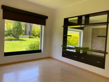 Casa en VENTA de Una Planta dentro del Club de Golf, Tres Marías, en Morelia