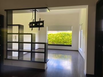 Casa en VENTA de Una Planta dentro del Club de Golf, Tres Marías, en Morelia