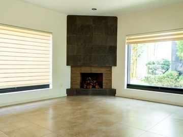 Casa en VENTA de Una Planta dentro del Club de Golf, Tres Marías, en Morelia