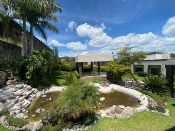 Casa en VENTA de Una Planta dentro del Club de Golf, Tres Marías, en Morelia