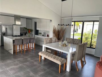 Casa campestre en venta en condominio cerrado - Rozo Palmira Valle