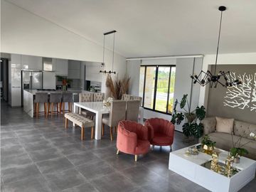 Casa campestre en venta en condominio cerrado - Rozo Palmira Valle