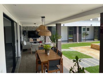 Casa campestre en venta en condominio cerrado - Rozo Palmira Valle