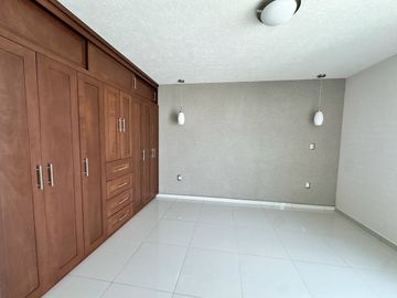 Casa en VENTA dentro del Fracc. Villas del Ángel en Altozano, Morelia