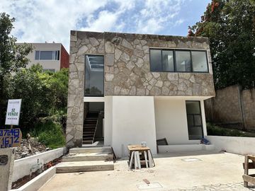 Casa en PREVENTA, dentro del Fracc. El Olivar, Vistas Altozano en Morelia