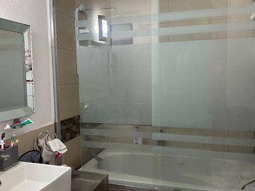 Padrísima casa en VENTA en el FRACC. Lartesi en Altozano, Morelia