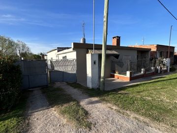 Barrio Capiba casa con galpon