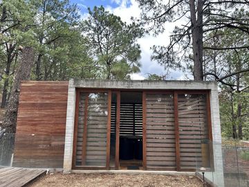 Casa en VENTA dentro del Fracc. Bosques del Paraíso, Mil Cumbres en Morelia