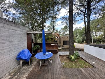 Casa en VENTA dentro del Fracc. Bosques del Paraíso, Mil Cumbres en Morelia